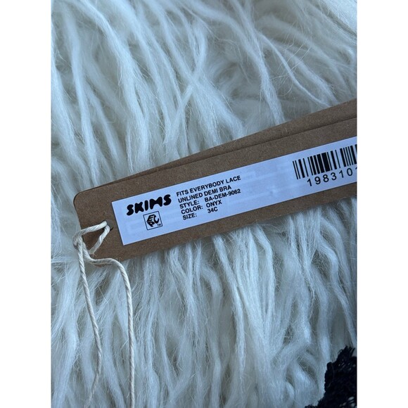 Skims Fits Everybody Lace Demi Underwire Bra Onyx Size 34C - Picture 7 of 7